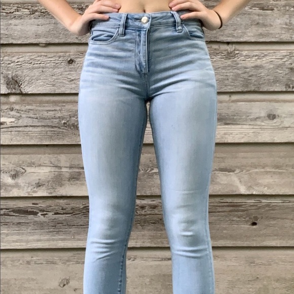 American Eagle Jeans - Picture 1 of 3